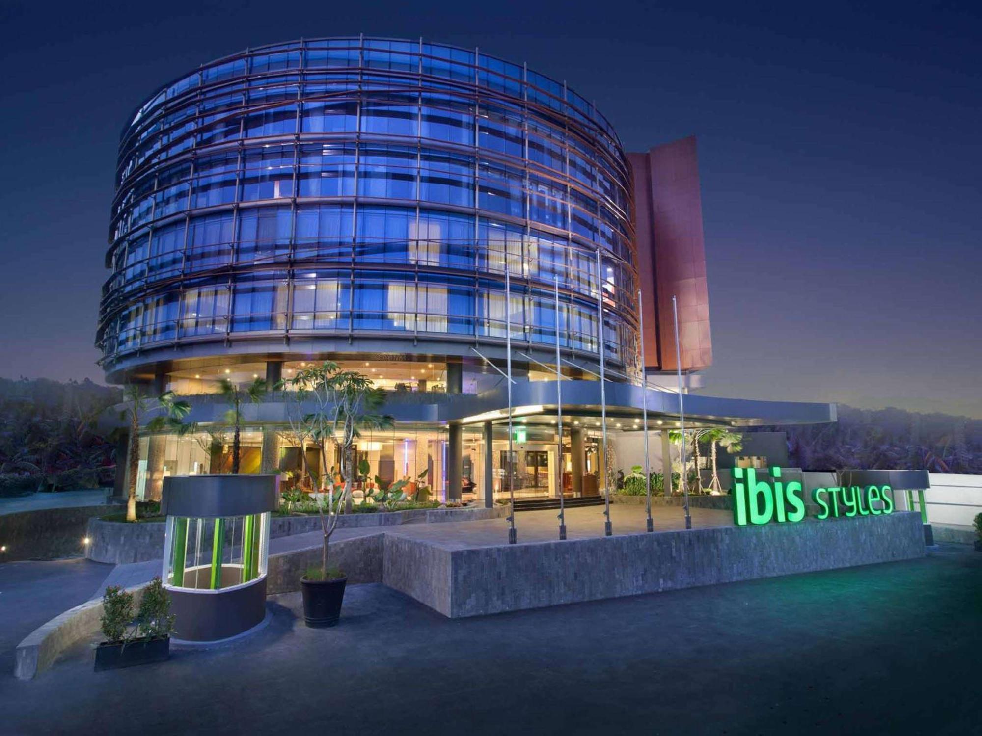 Ibis Styles Jakarta Airport Тангеранг Экстерьер фото