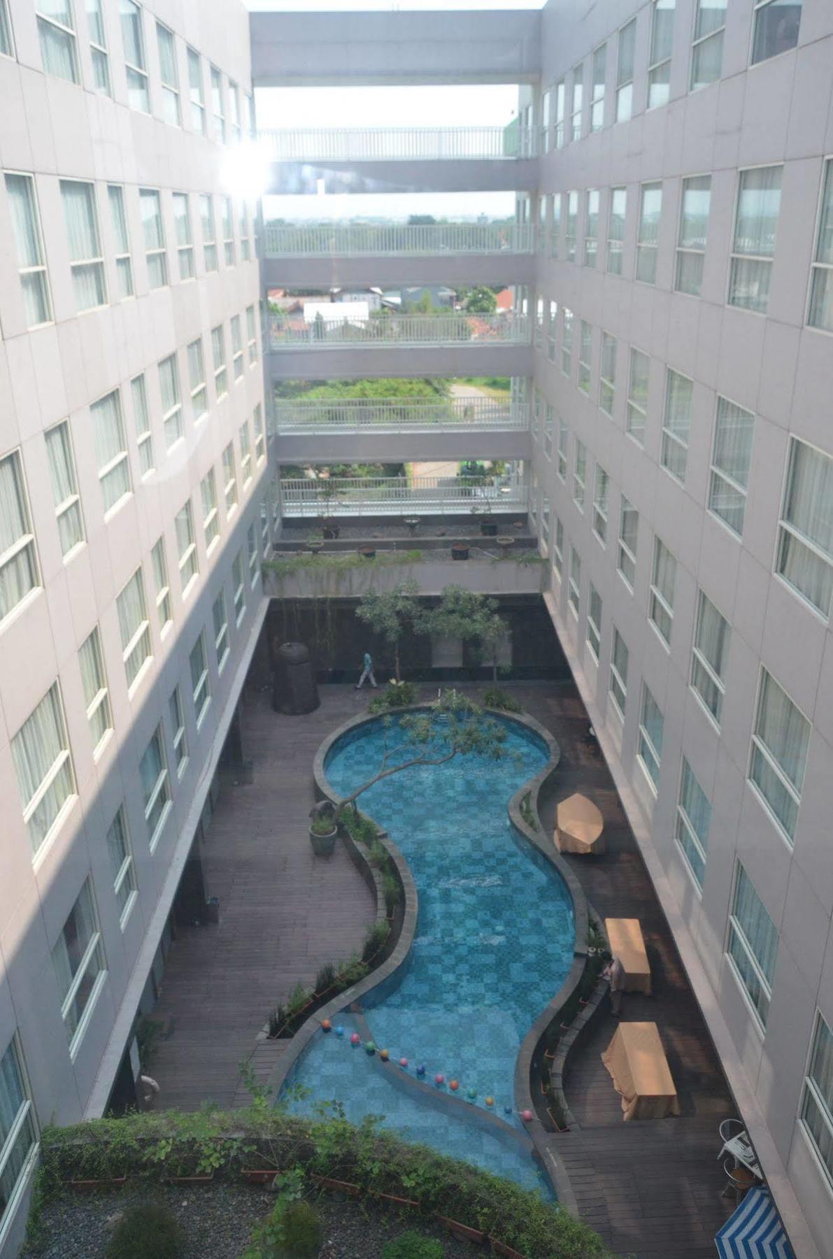 Ibis Styles Jakarta Airport Тангеранг Экстерьер фото