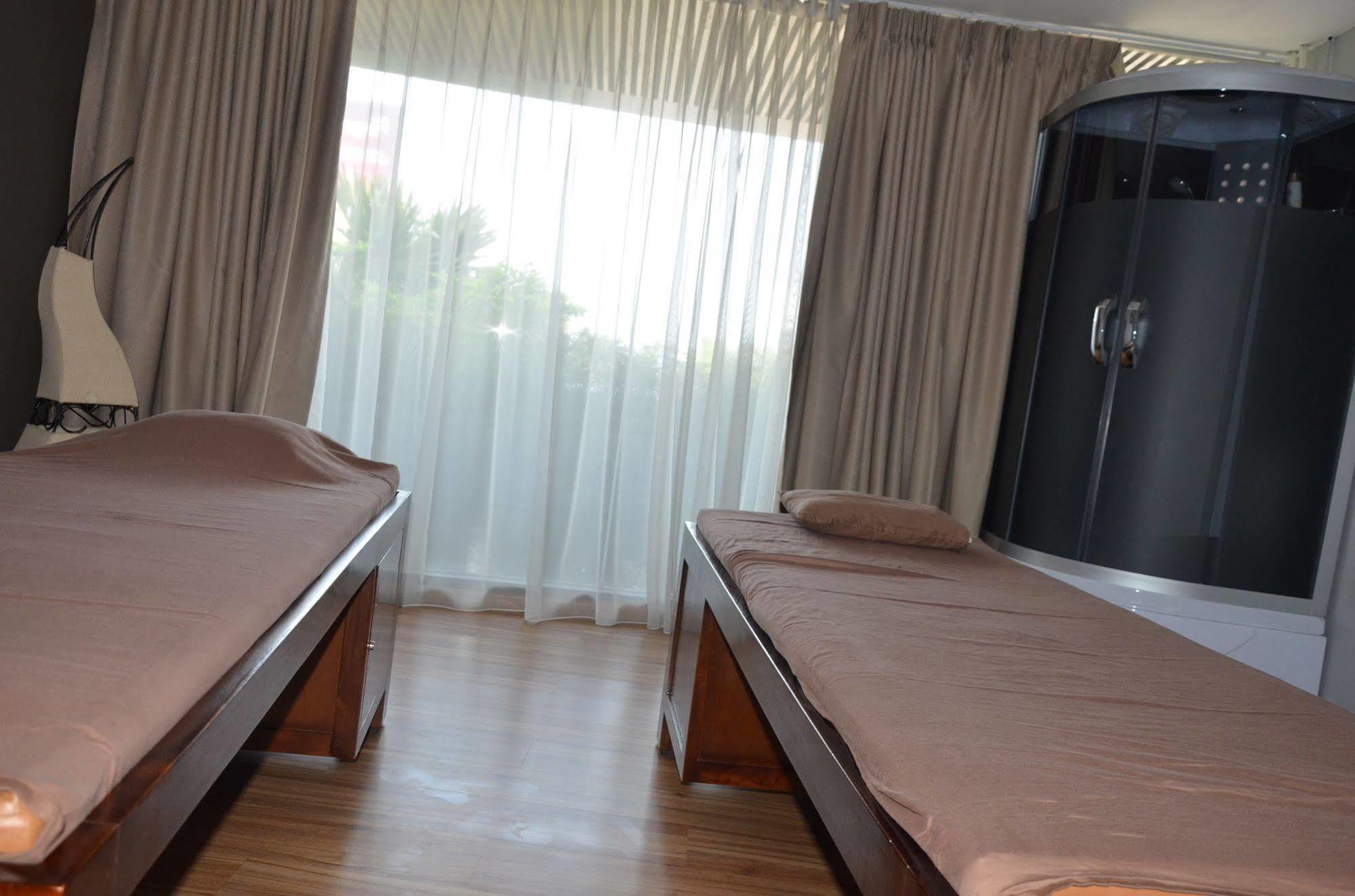 Ibis Styles Jakarta Airport Тангеранг Экстерьер фото